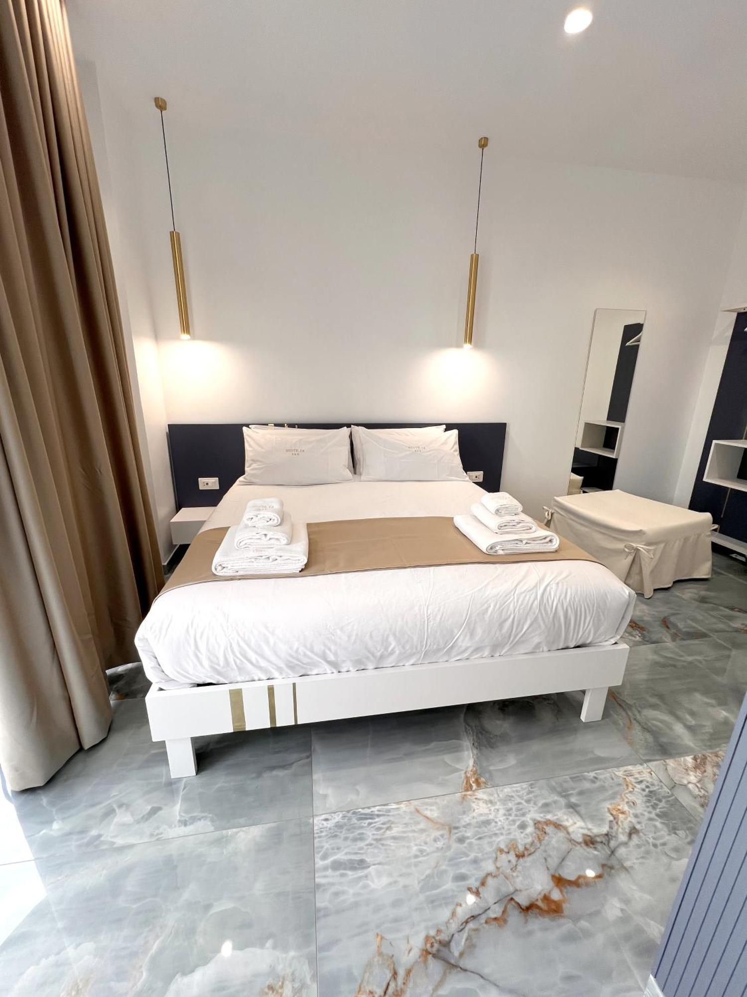 Suite 14 Scalea Kültér fotó